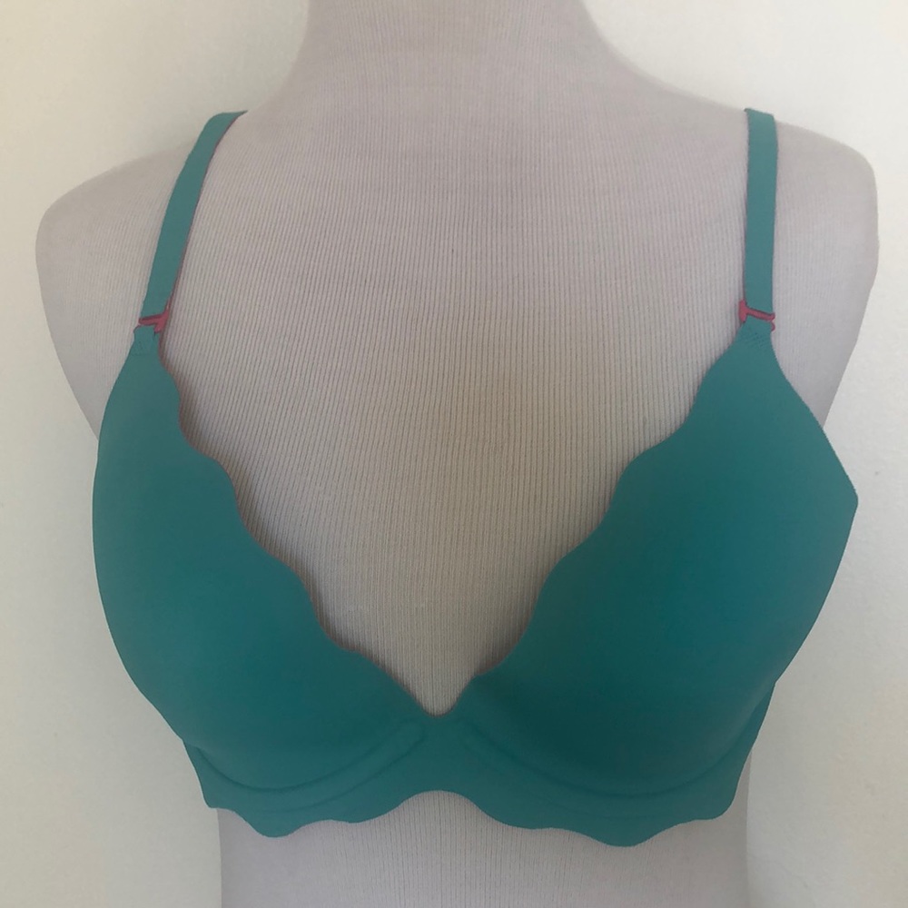 Victoria Secret Invisible Reversible Bra.